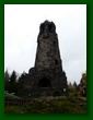 Zu Besuch beim Vlkerschl...Kuhbergturm. Zunchst sahen wir keine Chance, den Schlssel fr eine Besteigung zu ergattern.